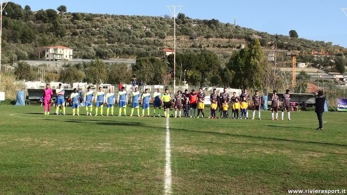 E' rottura tra il San Bartolomeo Calcio e l'Amministrazione Comunale: "Se necessario andremo a giocare in un'altra città" E' rottura tra il San Bartolomeo Calcio e l'Amministrazione Comunale: "Se necessario andremo a giocare in un'altra città"