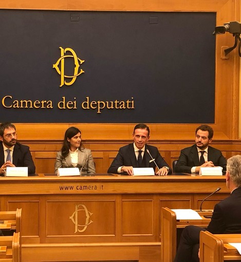 Presentato alla Camera il Master Specialistico sull'Intelligence e la Sicurezza Nazionale e internazionale del Prof. Marco Bacini e del Gen. Nicolò Pollari Presentato alla Camera il Master Specialistico sull'Intelligence e la Sicurezza Nazionale e internazionale del Prof. Marco Bacini e del Gen. Nicolò Pollari