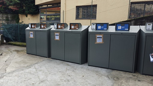 Sanremo: pochi giorni al via delle isole ecologiche informatizzate ma solo il 50% degli utenti ha ritirato le tessere Sanremo: pochi giorni al via delle isole ecologiche informatizzate ma solo il 50% degli utenti ha ritirato le tessere