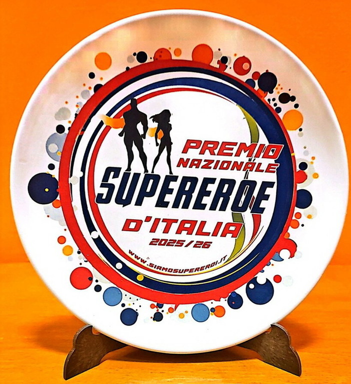 Piccoli supereroi crescono a Ventimiglia: premio nazionale per un fumetto contro il bullismo (Video) Piccoli supereroi crescono a Ventimiglia: premio nazionale per un fumetto contro il bullismo (Video)