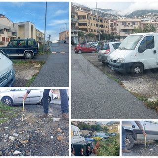 Sanremo: degrado, problemi sull'asfalto e assenza di marciapiedi. Sopralluogo di FdI in zona San Lorenzo (Foto)