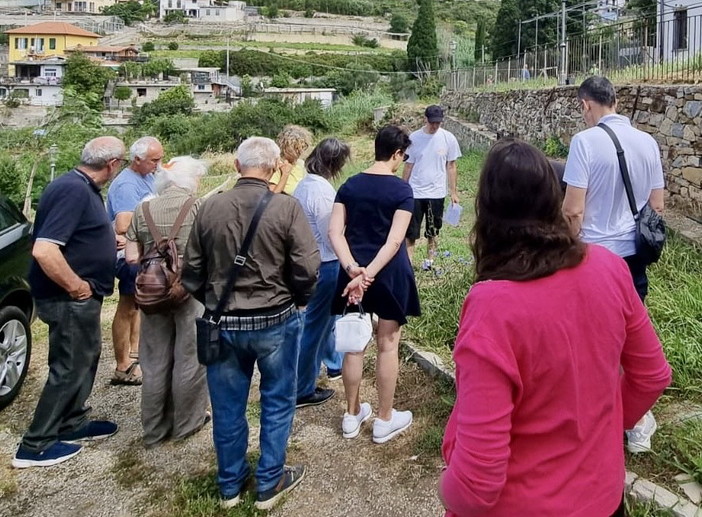 Sanremo: Coldirodi, al parco di Villa Luca una giornata di riconoscimento delle piante spontanee Sanremo: Coldirodi, al parco di Villa Luca una giornata di riconoscimento delle piante spontanee