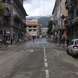 Ventimiglia al lavoro nel fango: l'Onorevole Flavio Di Muro "Auspico il celere arrivo dell'esercito" Ventimiglia al lavoro nel fango: l'Onorevole Flavio Di Muro "Auspico il celere arrivo dell'esercito"