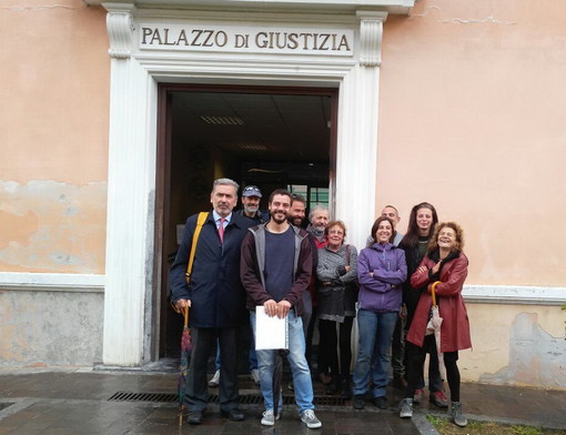 I 14 accusati oggi in tribunale I 14 accusati oggi in tribunale