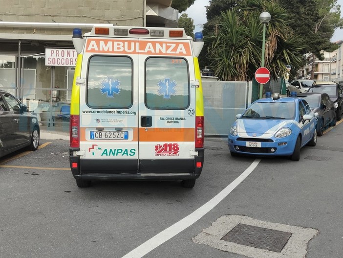 Imperia, due medici dell’ospedale brutalmente aggrediti: l’Asl 1 chiede incontro urgente al Prefetto sul tema sicurezza Imperia, due medici dell’ospedale brutalmente aggrediti: l’Asl 1 chiede incontro urgente al Prefetto sul tema sicurezza