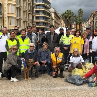 Pulizia delle Spiagge in tutta la provincia: 432 volontari hanno lavorato stamattina (Foto e Video) Pulizia delle Spiagge in tutta la provincia: 432 volontari hanno lavorato stamattina (Foto e Video)
