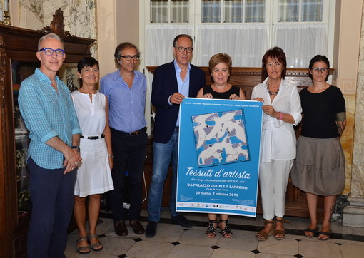 Sanremo: dal 29 luglio al 2 ottobre al forte di Santa Tecla la mostra di palazzo Ducale 'Tessuti d'artista'