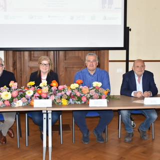 Sanremo: attesi oltre 10mila visitatori per la sesta edizione di Villa Ormond in fiore (Foto e Video) Sanremo: attesi oltre 10mila visitatori per la sesta edizione di Villa Ormond in fiore (Foto e Video)