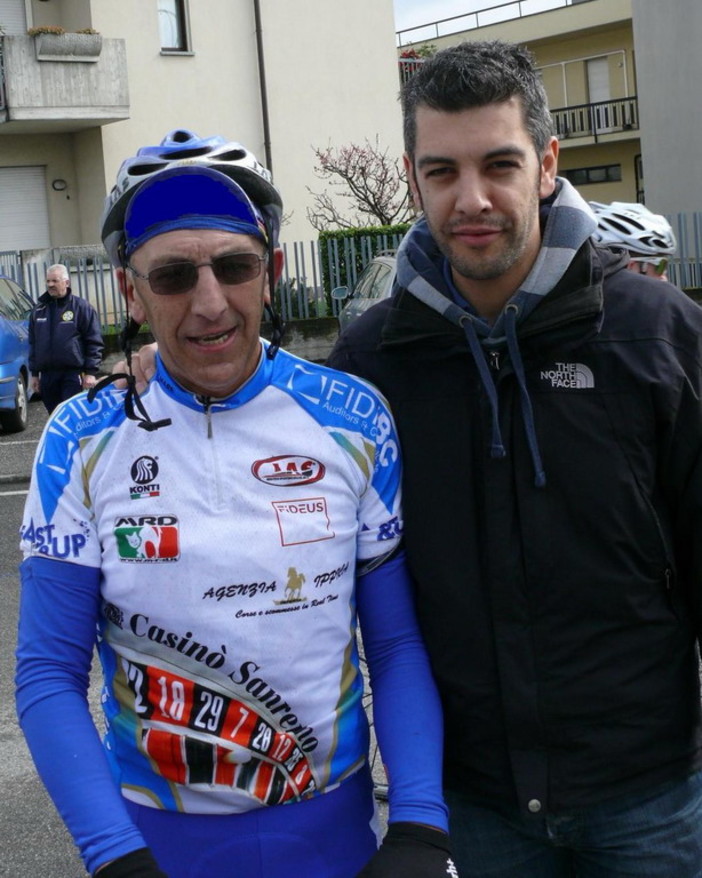 Pasquale Introzzi con il figlio Mauro al termine della gara
