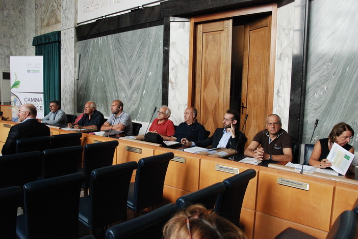 Il Consiglio di Riva Ligure chiede al Comune di Imperia di far rispettare la convenzione con la Tradeco