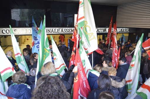 Sanità: Viale "Disposta a revoca al bando sui servizi di ristorazione ospedaliera ma serve un confronto ulteriore"