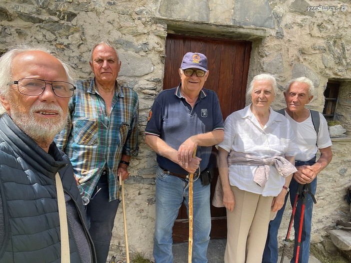 Sabato prossimo la tradizione della messa alla chiesa di Sant'Erim e il pranzo al sacco (Foto) Sabato prossimo la tradizione della messa alla chiesa di Sant'Erim e il pranzo al sacco (Foto)