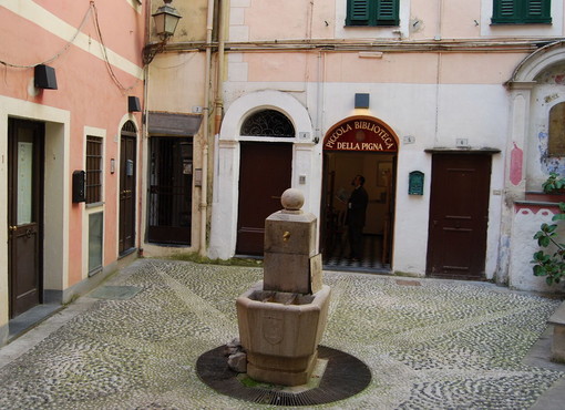 Sanremo: da domani nuovi orari per la pivvola bibiblioteca della Pigna