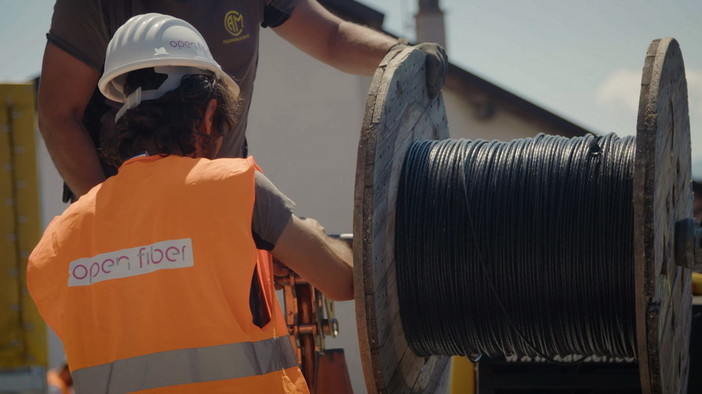 Ventimiglia punta sulla fibra ottica: al via le pratiche per la partnership con 'Open Fiber'