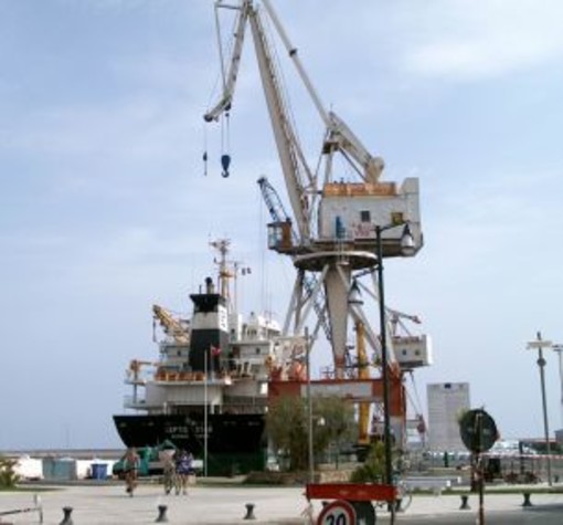 Imperia: rinvio per l'avvio dei collegamenti da Imperia in traghetto verso Sicilia, Sardegna e Tunisia