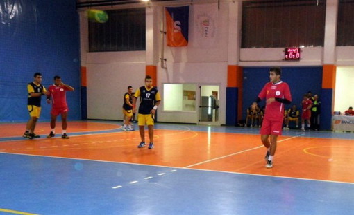 Pallamano Ventimiglia: sconfitta dal Vence nel Campionato under 16 delle Alpi Marittime Pallamano Ventimiglia: sconfitta dal Vence nel Campionato under 16 delle Alpi Marittime