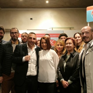 Vallecrosia, bagno di folla per Cristian Quesada: "Sarò il sindaco di tutti" (Foto e video)