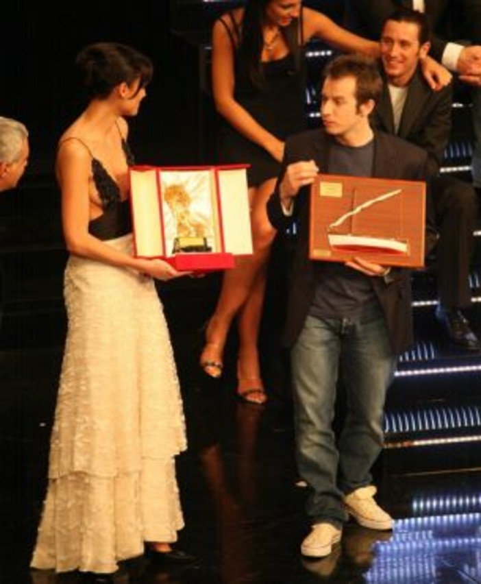 Cantautori al prossimo Festival di Sanremo: intervento del nostro lettore Pierluigi Casalino