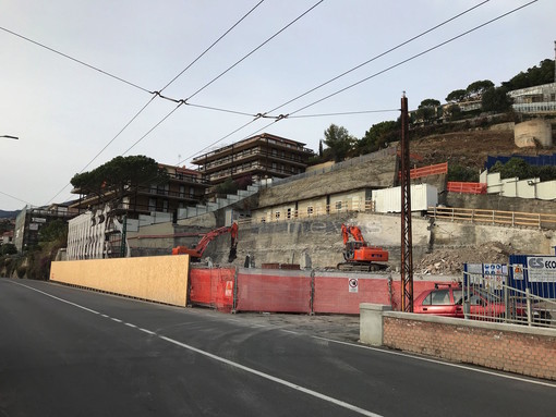 Ciò che resta dell'ex “Ghersi” in corso Mazzini
