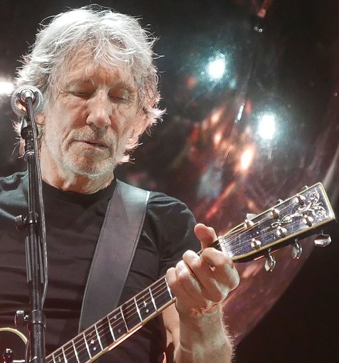 Chi ha incastrato Roger Waters? Il mistero sul &quot;salto&quot; in scaletta del suo videomessaggio a Sanremo