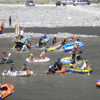 Ventimiglia: le foto e il video del Raid dei Canotti. Record assoluto di iscritti con 210 canotti Ventimiglia: le foto e il video del Raid dei Canotti. Record assoluto di iscritti con 210 canotti