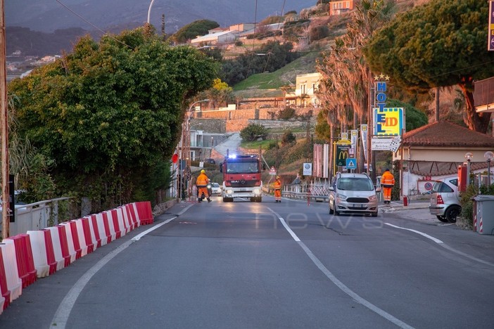 Sanremo: guasto ieri a una tubazione del gas a 'La Vesca', Aurelia riaperta poco prima della mezzanotte Sanremo: guasto ieri a una tubazione del gas a 'La Vesca', Aurelia riaperta poco prima della mezzanotte
