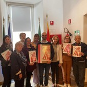 Reading de 'Il Corsaro Nero' e castagnole, bimbi dell'istituto comprensivo IC1 protagonisti alla biblioteca Aprosiana (Foto)
