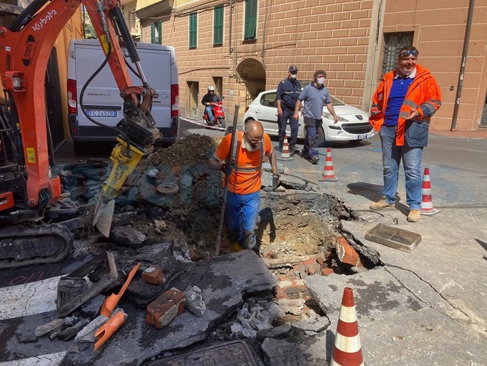 Diano Marina: altra rottura a una condotta del 'Roya', dalle 11 di mercoledì nuovi problemi dai rubinetti Diano Marina: altra rottura a una condotta del 'Roya', dalle 11 di mercoledì nuovi problemi dai rubinetti