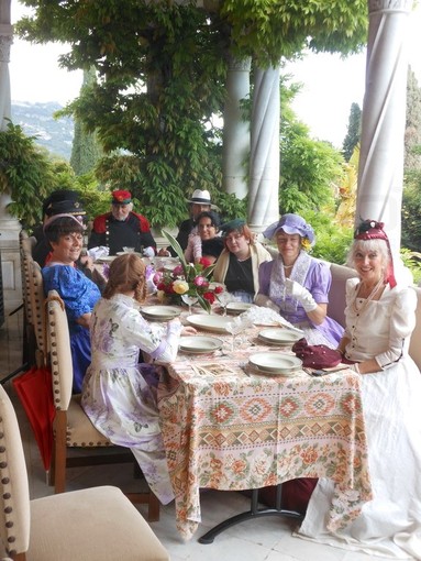 Grande partecipazione alla 'Rievocazione storica' ai Giardini Hanbury: le foto del nostro lettore A. Parigi