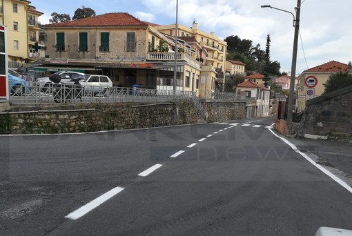 Sanremo: la prossima settimana rifacimento della segnaletica orizzontale in via San Francesco Sanremo: la prossima settimana rifacimento della segnaletica orizzontale in via San Francesco