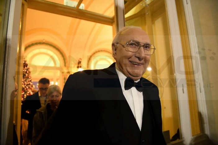 E' morto Pippo Baudo E' morto Pippo Baudo
