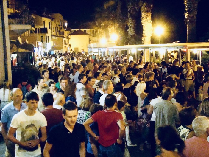 Riva Ligure: da questa sera a domenica lo 'Street Food', Benza "Un evento che ha già avuto un grande successo"