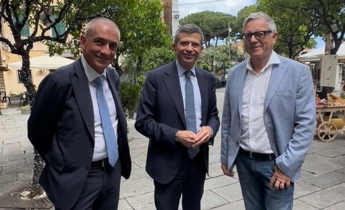 Elezioni: Gianni Rolando ha incontrato Maurizio Lupi e Andrea Costa di “Noi Moderati” Elezioni: Gianni Rolando ha incontrato Maurizio Lupi e Andrea Costa di “Noi Moderati”