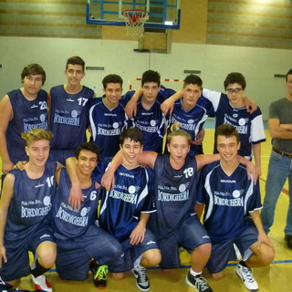 Pallacanestro: l'Under 17 della Ra.Na. Bordighera batte il Vado e vola in semifinale Pallacanestro: l'Under 17 della Ra.Na. Bordighera batte il Vado e vola in semifinale