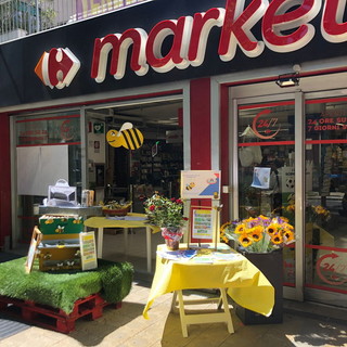 Sanremo: al Carrefour di Corso Garibaldi Rangers e Protezione Civile insieme in favore delle api (foto)