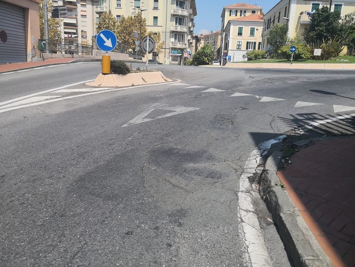Imperia: tappa buche in azione, stanziati 20 mila euro per il rifacimento degli asfalti