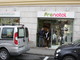 Sanremo: rapina al negozio Prenatal di piazza Eroi, ladro armato di coltello si porta via 1000 euro
