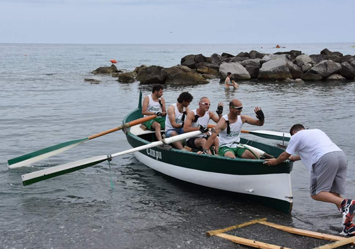 Pool di associazioni cittadine unite in un abbraccio corale per celebrare la giornata marinaresca che conclude l’edizione 2022 dell’Agosto medievale ventimigliese