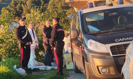 Bimba morta a Bordighera, primi riscontri dall’autopsia: ecchimosi estese sul corpo