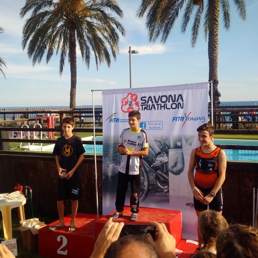 Riviera Triathlon 1992, è super Daniel Polizzi a Savona nella categoria Junior