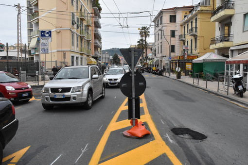 Sanremo: nonostante la rotonda un lettore segnala rallentamenti al traffico alla Foce
