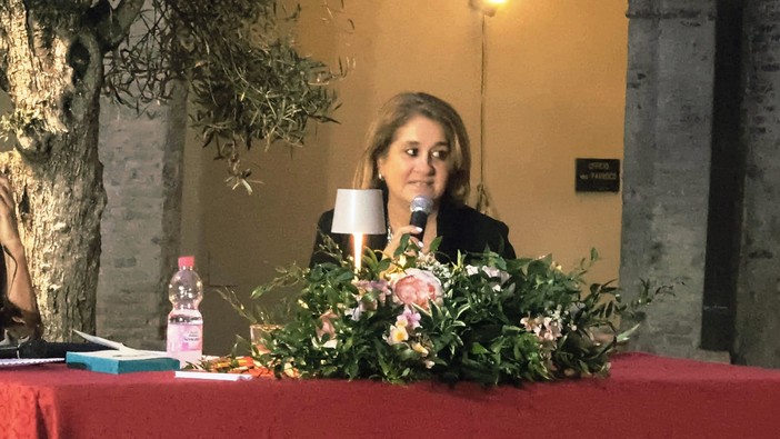 Raffaella Fenoglio Raffaella Fenoglio