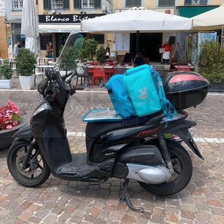 Sanremo: ruba il casco a un 'rider' ma i colleghi trovano il ladro che stava fuggendo in autobus Sanremo: ruba il casco a un 'rider' ma i colleghi trovano il ladro che stava fuggendo in autobus