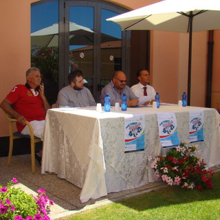 Riva Ligure: grande successo alla residenza Le Grange per lo show Revival Beat Riva Ligure: grande successo alla residenza Le Grange per lo show Revival Beat
