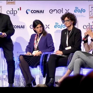I sindaci donne liguri: "Non ci sottraiamo alle responsabilità ma ancora troppa disparità di genere nelle istituzioni" I sindaci donne liguri: "Non ci sottraiamo alle responsabilità ma ancora troppa disparità di genere nelle istituzioni"