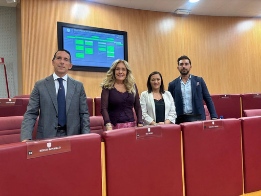 Ordine del giorno sugli scontri a Torino, FdI Liguria: “Chi non condanna sceglie da che parte stare. Gravissimo il M5s”