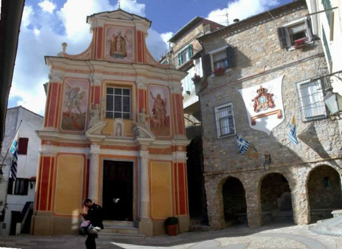 Visita gratuita, domani a Seborga, per il 1° anniversario della Bandiera Arancione