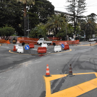 Sanremo: si dibatte ancora sulla rotonda della Foce, parla l’architetto Perrone “È un’opera senza colore politico, serve per garantire standard di sicurezza più elevati” Sanremo: si dibatte ancora sulla rotonda della Foce, parla l’architetto Perrone “È un’opera senza colore politico, serve per garantire standard di sicurezza più elevati”