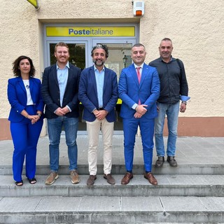 Poste Italiane: il Sindaco di Taggia in visita all’ufficio postale dopo la riapertura Poste Italiane: il Sindaco di Taggia in visita all’ufficio postale dopo la riapertura