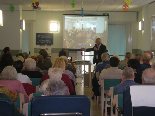 Sanremo: il resoconto con foto dell'incontro 'Le Nostre Radici e il Nostro Territorio' alla Residenza Anni Azzurri 'B.Franchiolo'